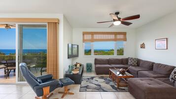 Kondominium, 3 kamar tidur | Area keluarga | Smart TV