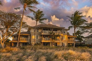 Condo, 2 Bedrooms | Exterior