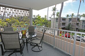 Condo, 1 Bedroom | Outdoor dining