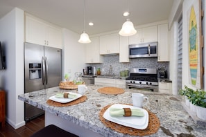 Condo, 1 quarto | Cozinha privada | Geladeira, fogão, cafeteira/chaleira, torradeira