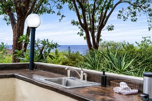 Condo, 1 Bedroom | Property grounds