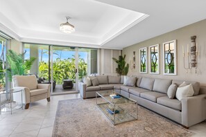 Condo, 2 chambres | Aire de séjour