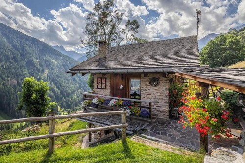 Chalet 'Baita Mas Sternai Nel Parco' avec Vue sur la Montagne, Jardin Privé et Wi-Fi