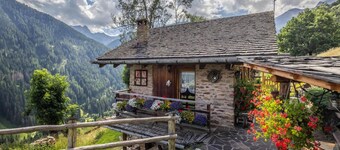 Chalet 'Baita Mas Sternai Nel Parco' with Mountain View, Private Garden and Wi-Fi