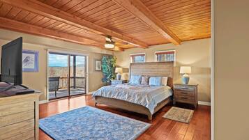 5 bedrooms, free WiFi, bed sheets