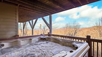 مغطس سبا خارجي