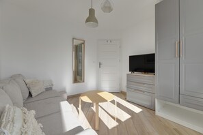 Departamento Confort | Ropa de cama hipoalergénica y tabla de planchar con plancha 