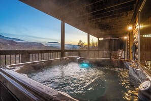 室外 SPA 浴池