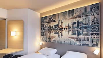 Zweibettzimmer | Schreibtisch, kostenloses WLAN