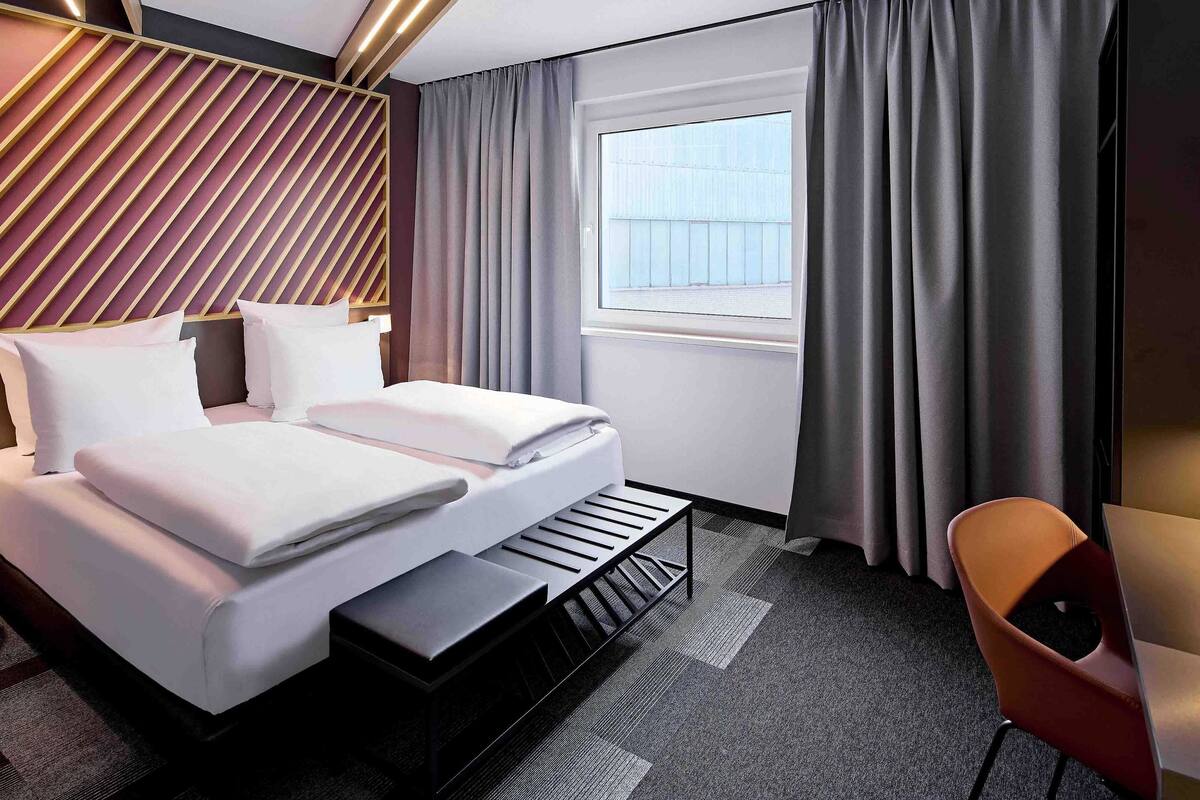 Premium Double Room | Meja, Wi-fi percuma 