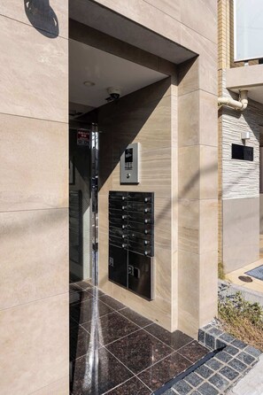 Exterior detail - ＃402 2021年新築 最大4名/スカイツリー徒歩圏内/浅草駅8分/本所吾妻橋駅3分/空港まで便利 (Sumida City)