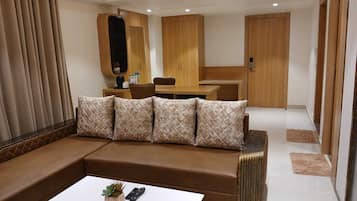 Luxury Suite