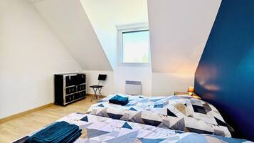 4 chambres, Wi-Fi gratuit, draps fournis