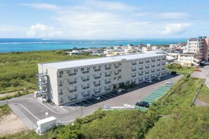 Exterior - [Room:408]New/City view/5 min to the beach/Free parking (Ishigaki)