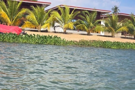 Room. Virgin Island Resort
