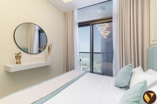Luxury Apartment, Balcony, Sea View | Iron/ironing board, cribs/infant beds, free WiFi, bed sheets