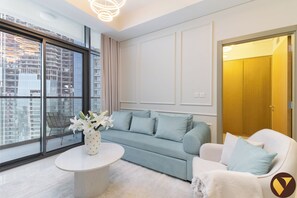 Luxury Apartment, Balcony, Sea View | Iron/ironing board, cribs/infant beds, free WiFi, bed sheets