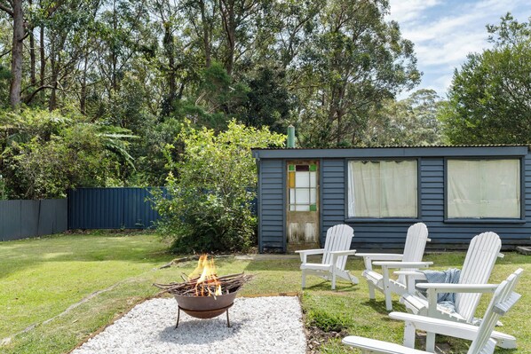 المنطقة المحيطة بالمنشأة