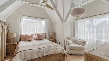 3 bedrooms, iron/ironing board, WiFi