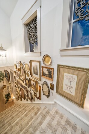 Interior - The Classy Cottage at Selah - 2 Bedrooms 2 Bathrooms - Close to OU Campus (Norman)