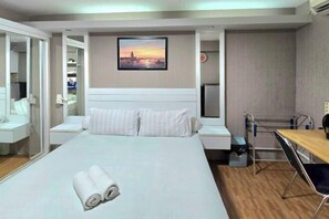 Room - Studio and 1BR Bassura City City View (Min Stay 3 Nights) (East Jakarta)