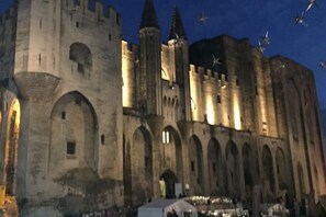 Point of interest - Houses Le Clos Du Moulin (Entraigues-Sur-La-Sorgue)