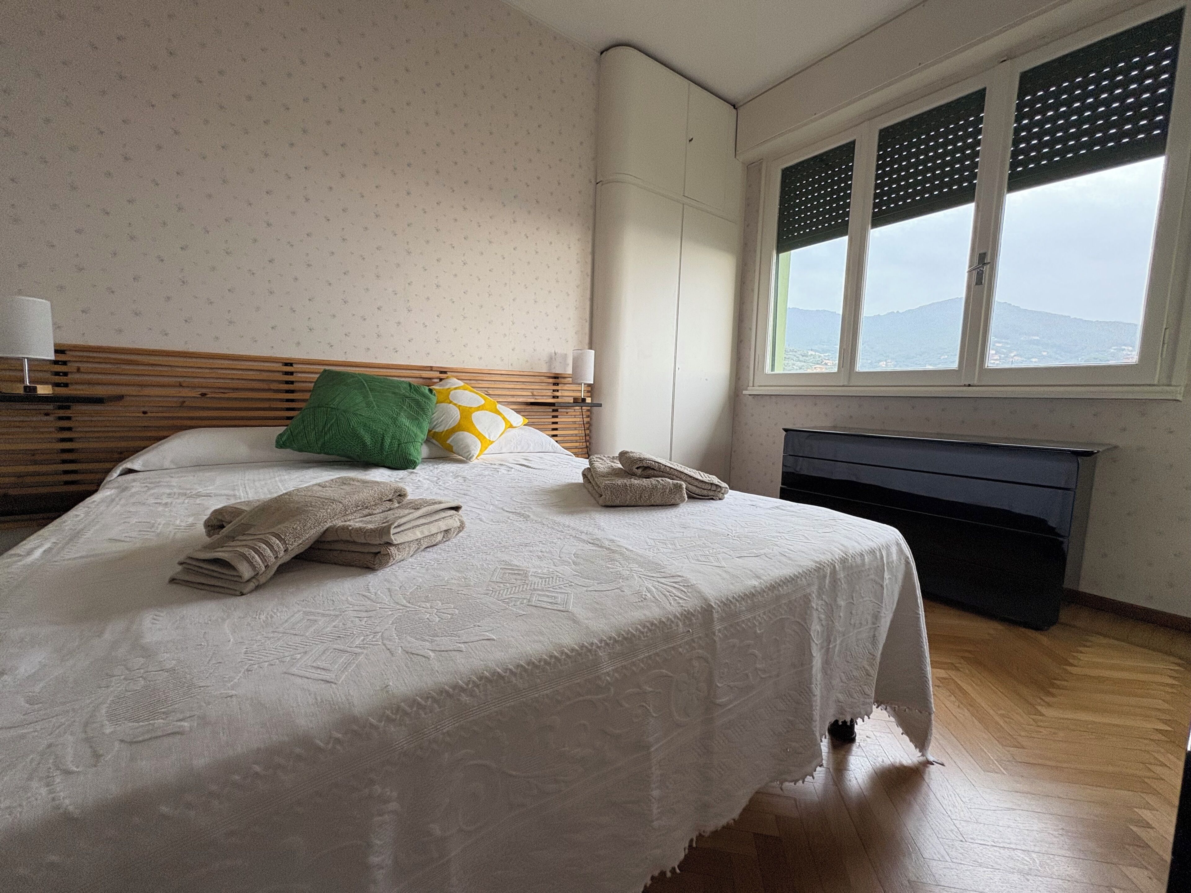 2 chambres, fer et planche à repasser, Wi-Fi, draps fournis