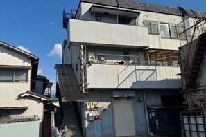 Unclassified image, 2 of 31, button - Mito Houses 19-23 Pax - Breakfast Options (Higashiosaka)