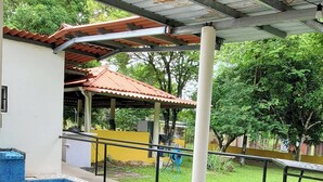 Terrace/patio - Cozy Corner With Pool Minutes Away From the Beach (Chame)