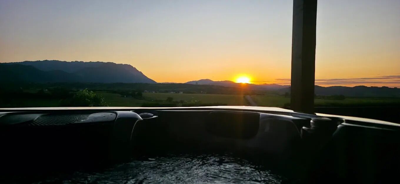 Bañera de hidromasaje exterior