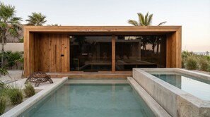 屋内プール、温水プール