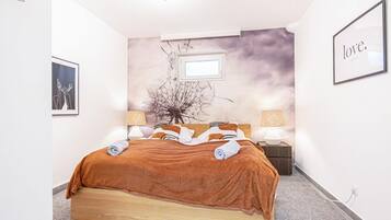 5 makuuhuonetta, Wi-Fi, vuodevaatteet