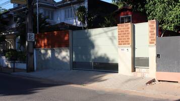 Apartment, 1 Bedroom, Smoking | Exterior