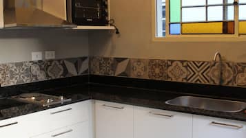 Apartment, 1 Bedroom, Smoking | Interior