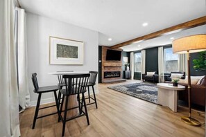 Interior - Historic Canal Retreat Near Towpath & Restaurants (Canal Fulton)