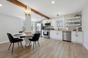 Private kitchen - Historic Canal Retreat Near Towpath & Restaurants (Canal Fulton)