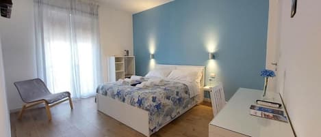 Doppelzimmer | Daunenbettdecken, Bügeleisen/Bügelbrett, Reisekinderbett