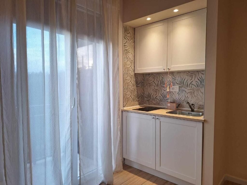Monolocale, balcone, vista parco | Cucina privata