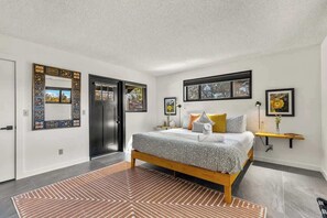 1 dormitorio, tabla de planchar con plancha, cuna de viaje y wifi