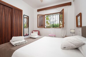 3 Schlafzimmer, Bügeleisen/Bügelbrett, Reisekinderbett, kostenloses WLAN