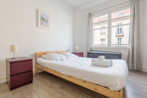 2 bedrooms, free WiFi, bed sheets - Hortensia - Pause nancéienne (Nancy)