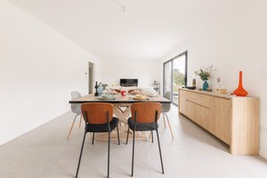 Dining - Maison de Maud - RDC (Ydes)