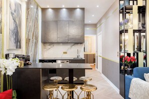 Apartment, Courtyard View | Private kitchen | Fridge, microwave, oven, stovetop