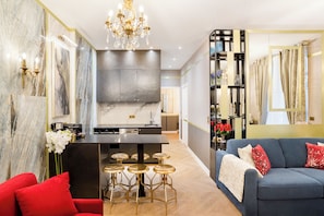 Apartment, Courtyard View | Private kitchen