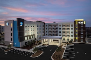 Exterior - Tru By Hilton Concord Charlotte (Concord)