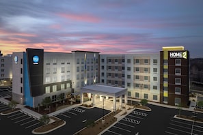 Exterior - Tru By Hilton Concord Charlotte (Concord)