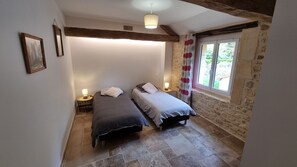 3 bedrooms, iron/ironing board, travel cot, free WiFi