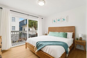 Room - Heated Pool Steps to Beach, Cherry Grove Sleeps 24 (North Myrtle Beach)