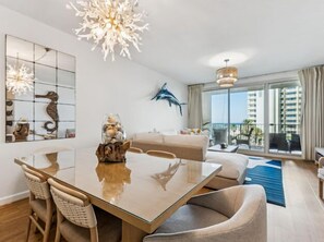 Interior - Beachfront Luxury-Sleeps 10! Lower level-2 parking spaces! 3BR/3BA+bunk room (Panama City Beach)