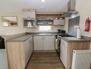 Talheres/pratos/utensílios de cozinha